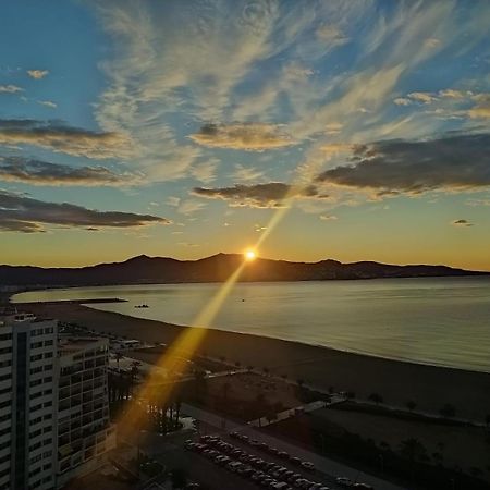 Apartamento Vistas Al Mar Aire Acondicionado Wifi Empuriabrava Luaran gambar