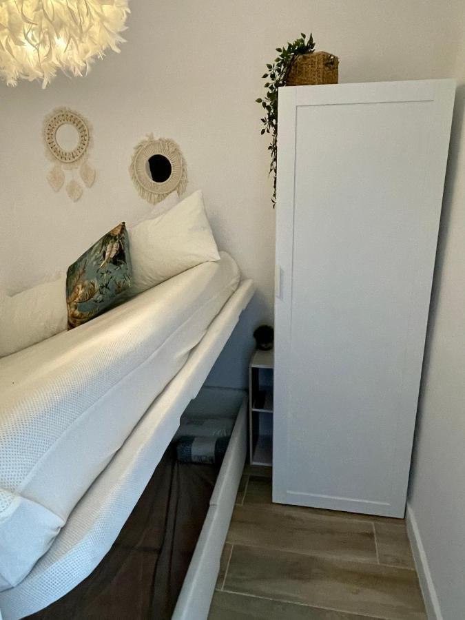 Apartamento Vistas Al Mar Aire Acondicionado Wifi Empuriabrava Luaran gambar