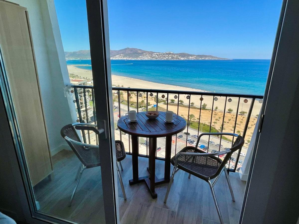 Apartamento Vistas Al Mar Aire Acondicionado Wifi Empuriabrava Luaran gambar