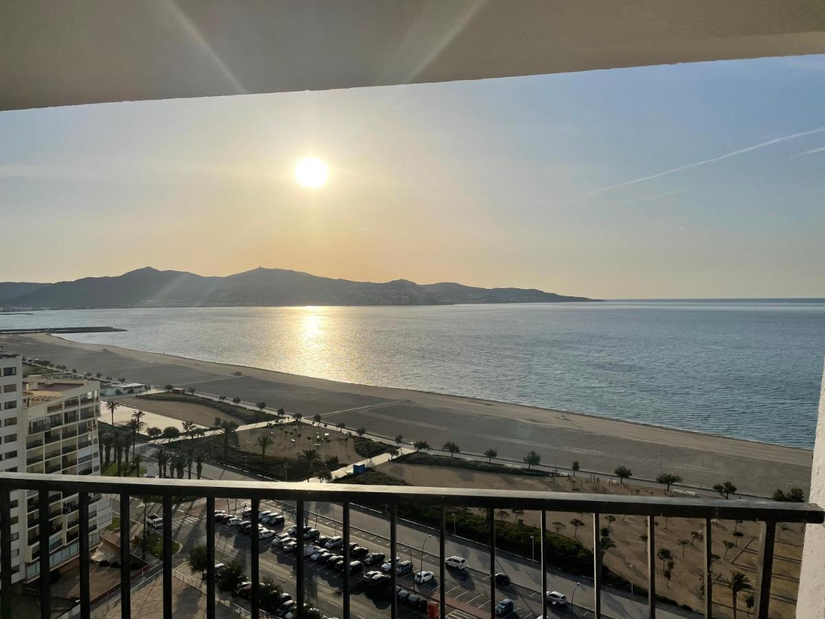 Apartamento Vistas Al Mar Aire Acondicionado Wifi Empuriabrava Luaran gambar